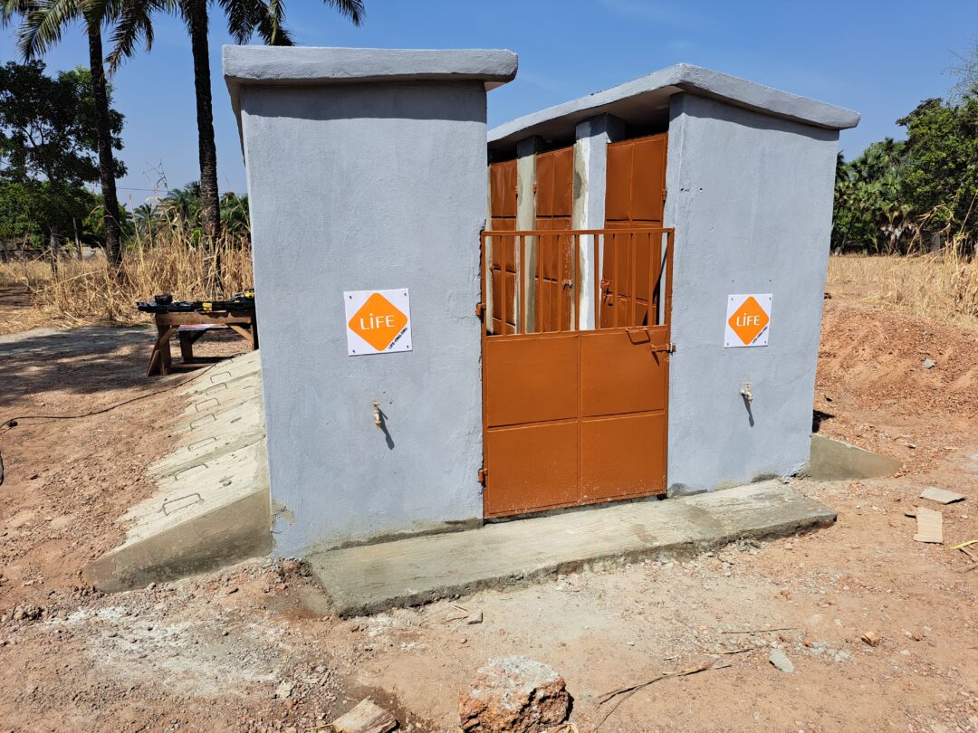 Construction de latrines à l’Epp Djérégou