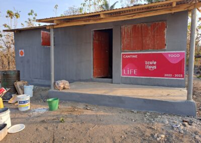 Construction d’une cuisine et d’un magasin de stockage des denrées alimentaires à Agodjololo